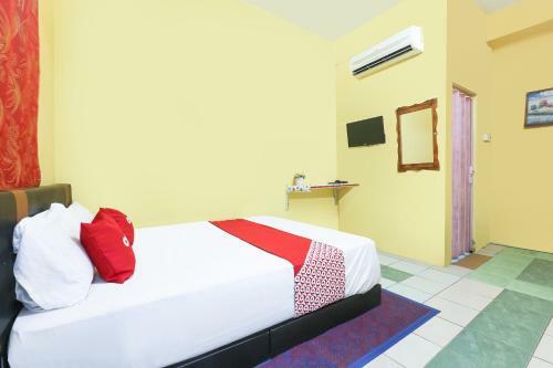 Oyo 90321 Hotel Bajet Sri Manal