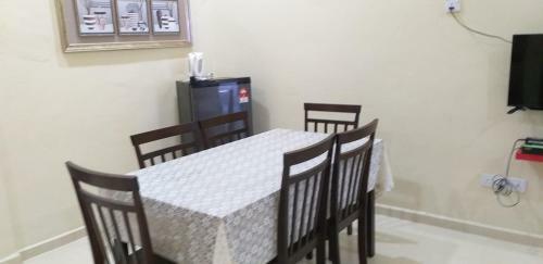 Hostal Faris Homestay