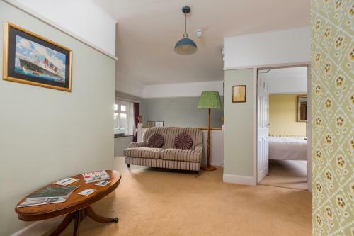 Chestnut Grove Bed And Breakfast