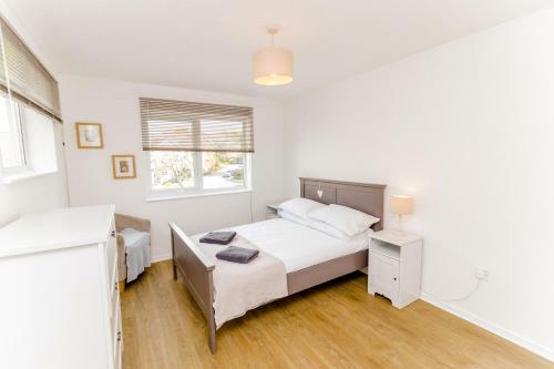 Cosy City Centre Apartment With Parking