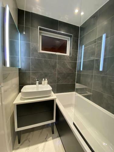 Stunning 1-bedroom Apartment In Central Norwich
