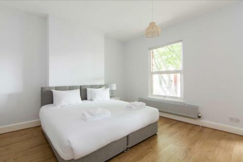 184 Gregory House - Modern And Spacious With Parking