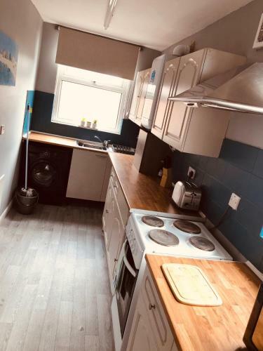 Sherwood Fields Apartment - Spacious, Large And Stylish
