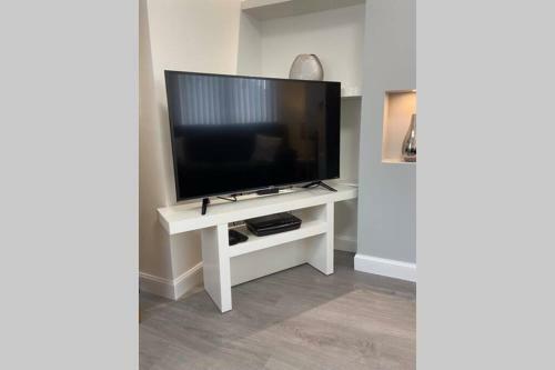 Apartamento Roshinish Flat - Modern, Bright 2 Bedroom Flat