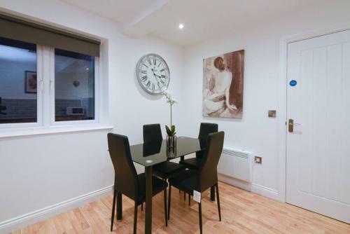 Long Row Apartments In Nottingham City Centre