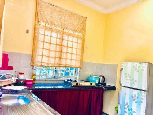 Putri Homestay With Private Pool And Bbq Stuff