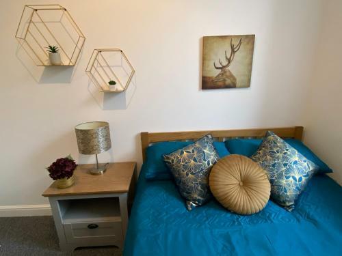 Newly Refurbished Town Centre Apartment