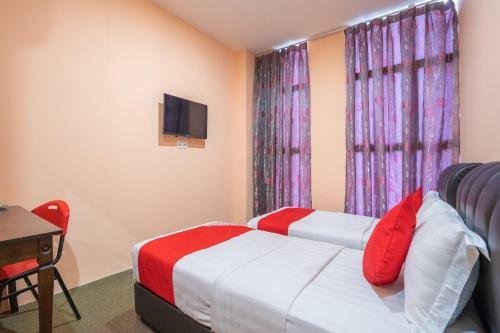 Oyo 89328 Sz Hotel