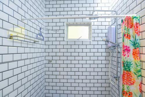 Purple Cube Roomstay Kontena