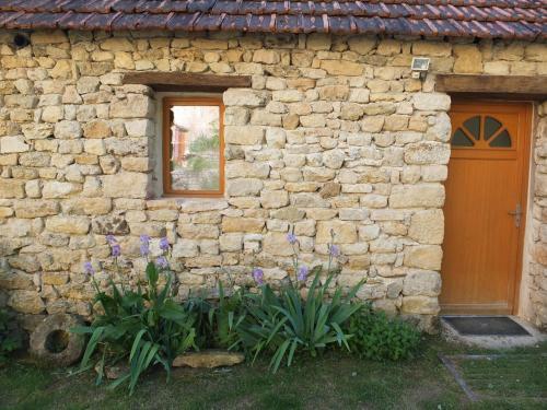 Hostal Chambres D'h�tes - Sur Le Chemin Des Sens