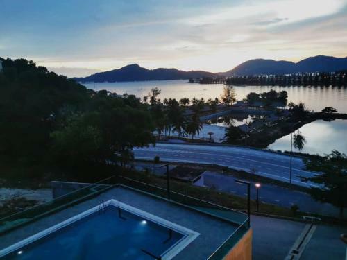 Marina Heights Hotel & Residences