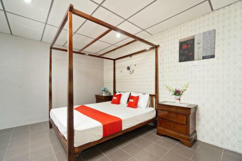 Oyo 44101 Hotel Dj Palace