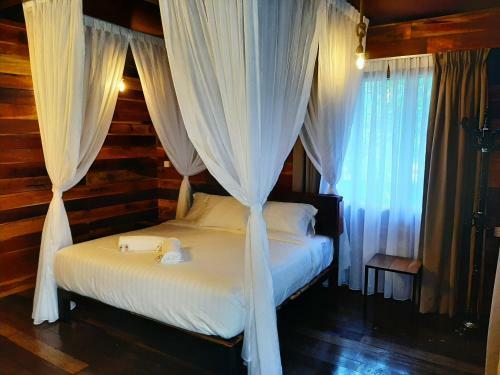 Lodge Utan Teluk Nipah
