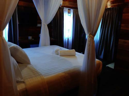 Lodge Utan Teluk Nipah