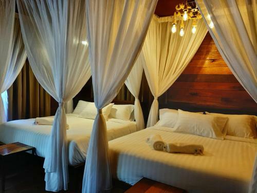 Lodge Utan Teluk Nipah