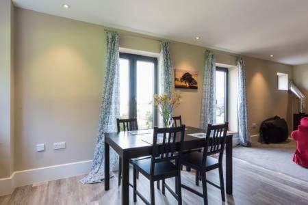 Apartamento Oak & Hazel, Heath Row Barn