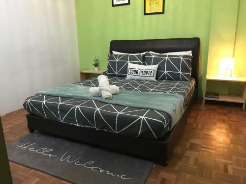 Albergue Check In Lodge