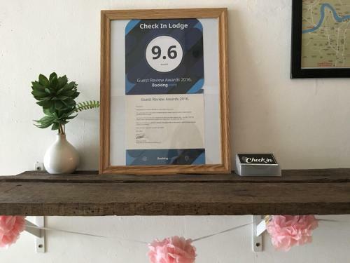 Albergue Check In Lodge
