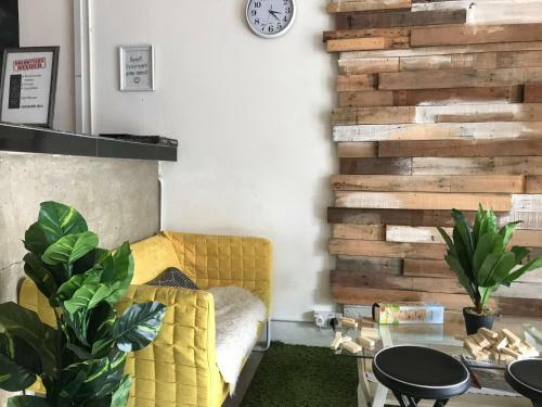 Albergue Check In Lodge