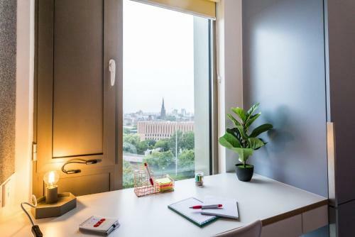 Student Only - Shared And Private Apartments In Coventry
