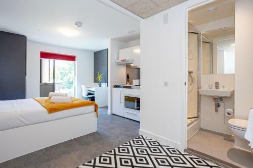 Student Only - Shared And Private Apartments In Coventry