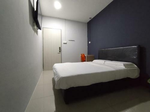 Hotel Oyo 90478 Marina World