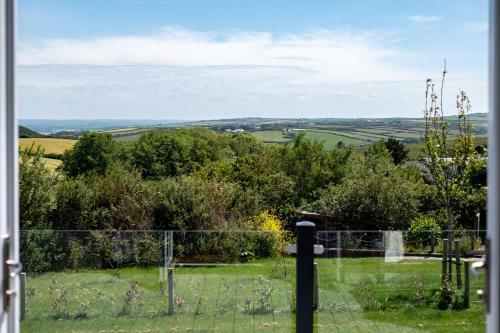 Edge Of Padstow, 2 Bedroom Luxury Lodge