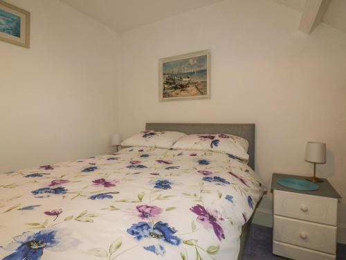 Yellow Sands Apartment 6