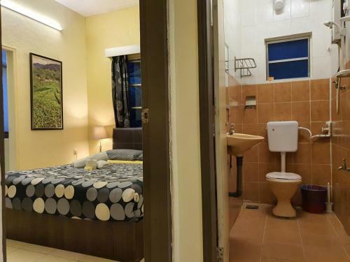 Hostal Fathers Guesthouse