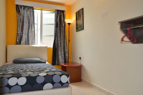 Hostal Fathers Guesthouse