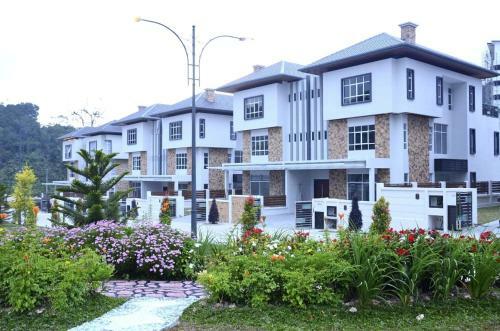 Villa Zinnia Residences