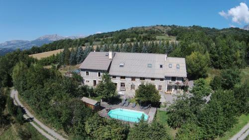 Hostal Chambre D'h�tes La Grange Des Ecrins