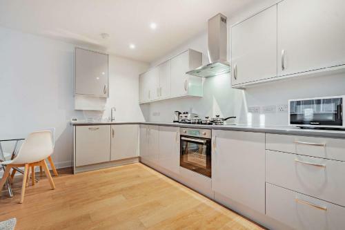 Glanville Road, Apartments