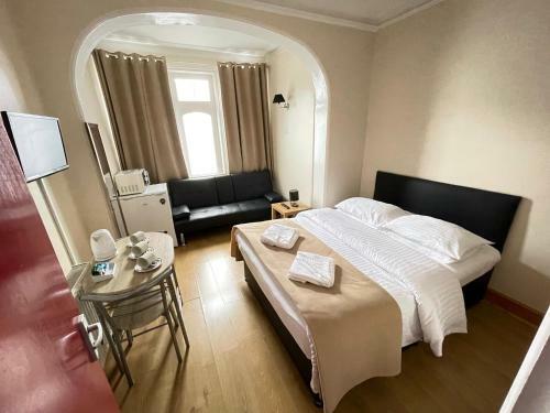 Hostal Rasa Sayang House