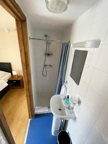 Hostal Rasa Sayang House