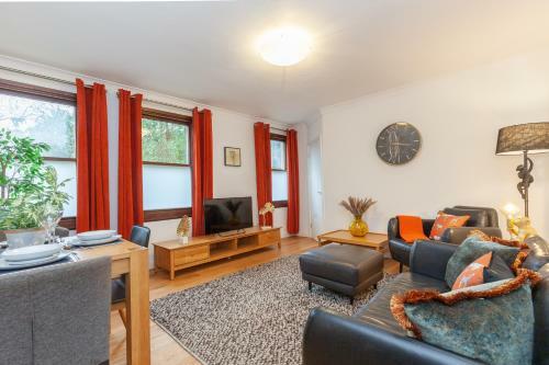 Vibrant & Bright City Centre Apartment!