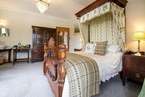 Hostal Taldraeth - Old Vicarage Guest House