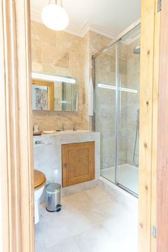 Hostal Taldraeth - Old Vicarage Guest House