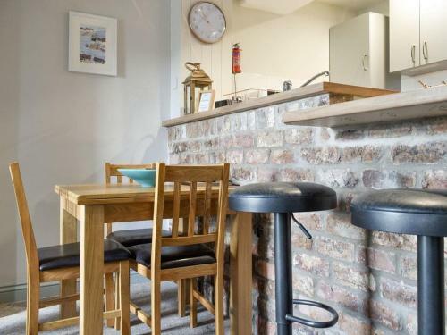 Ty Bychan Railway Cottage