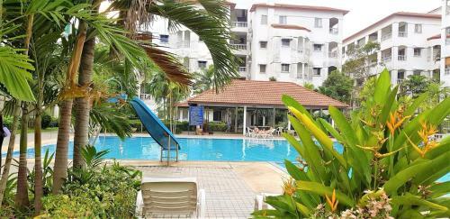 Apartamento 2 Bed Condo Baan Suan Lalana