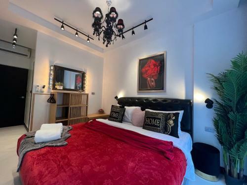 New 2021 Grand Deluxe Art Pool Villa