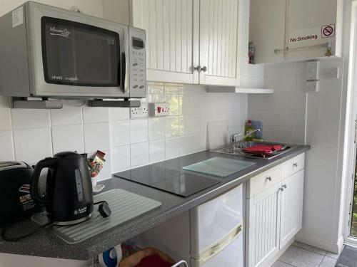 Beach Fronted Studio Apartment Sleeps 2 Adults And 1 Child