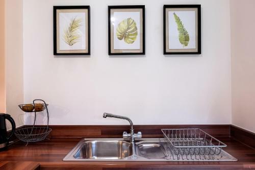 Long Stays 25pct Off - Beautiful 3bed - Parking By Klarok Accommodation Ltd