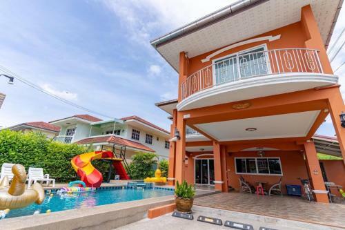 Cinnamon Pool Villa