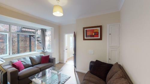 Church Walk Apartment - 2 Bedroom Comfortable Home