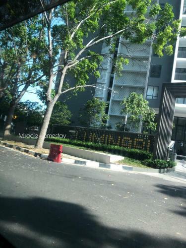 Apartamento Family & Group Superb Pool View Pg Sentral 8pax