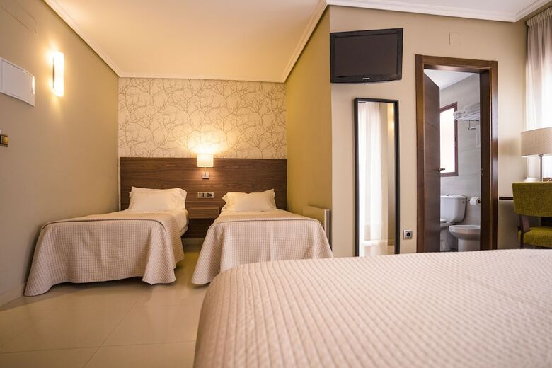 Hotel Piramide