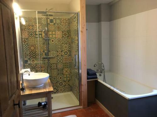 Bed & Breakfast Chambres D'h�tes Saint-sauveur