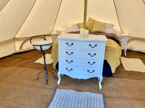 Tin And Canvas Glamping Pickering, Canvas Capers Bell Tent
