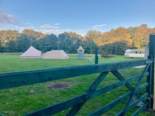 Tin And Canvas Glamping Pickering, Canvas Capers Bell Tent
